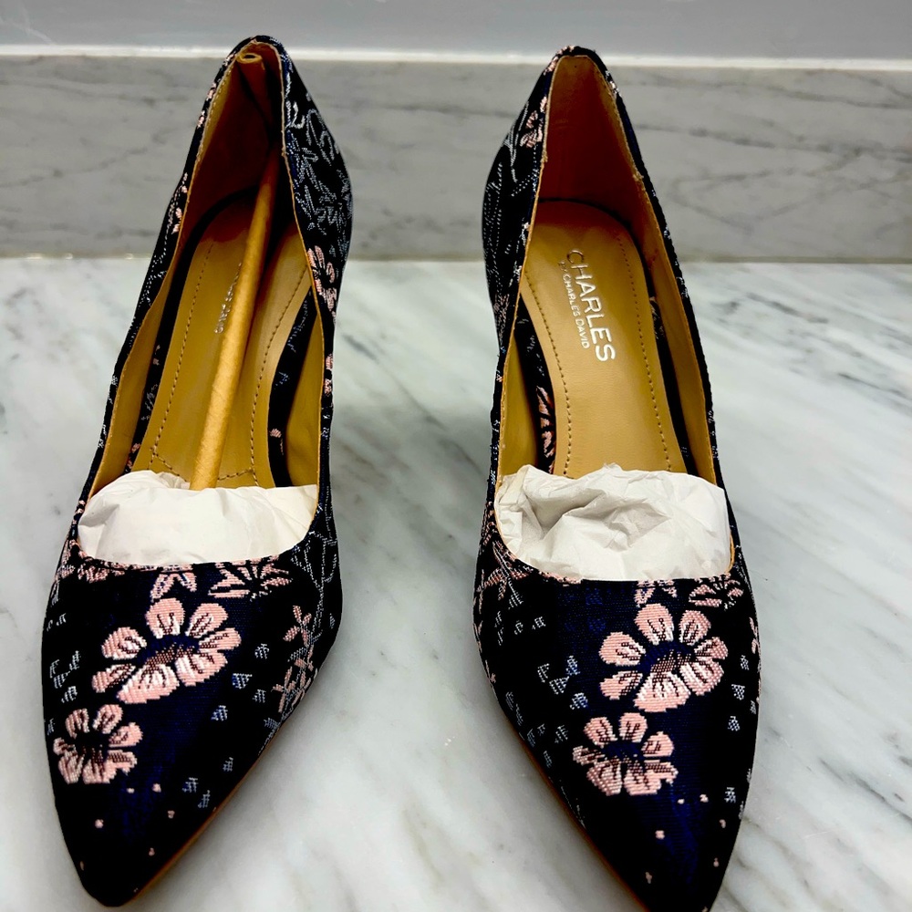 Charles by Charles David Floral Fabric Pointed Toe Pump - Blue (Wonen 6)